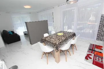 Holiday House with Pool for 5 Guests in Rovinj