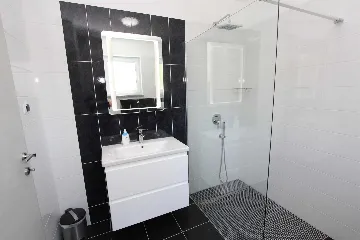 Holiday House with Pool for 5 Guests in Rovinj