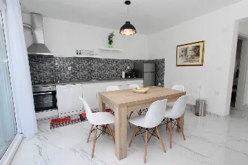 Holiday House with Pool for 5 Guests in Rovinj