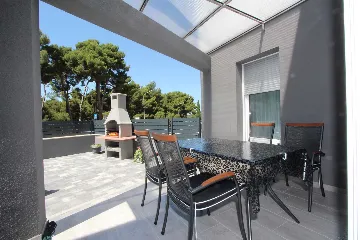 Holiday House with Pool for 5 Guests in Rovinj