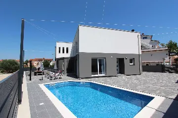 Holiday House with Pool for 5 Guests in Rovinj