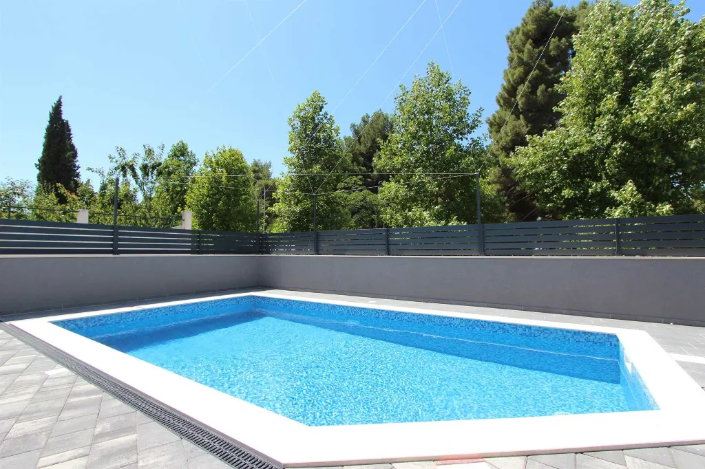 Holiday House with Pool for 5 Guests in Rovinj