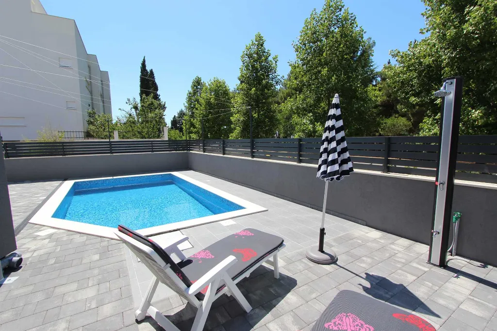 Holiday House with Pool for 5 Guests in Rovinj