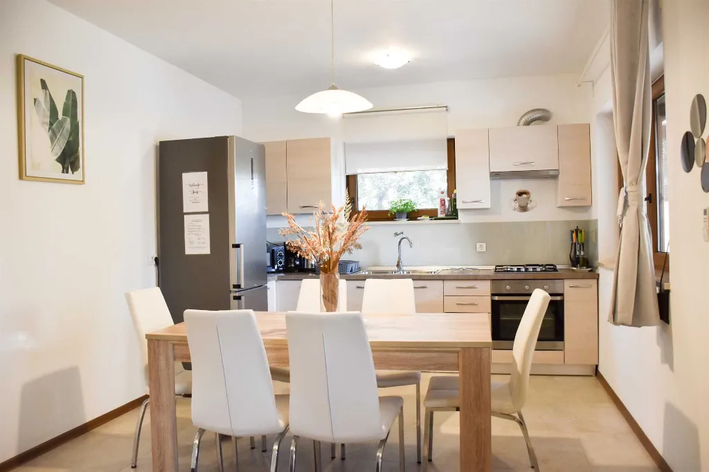 Holiday House for 6 Guests in Rovinj with Garden
