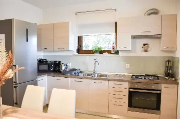 Holiday House for 6 Guests in Rovinj with Garden