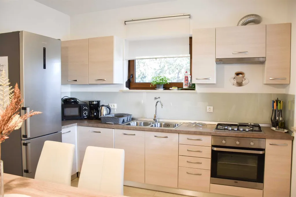 Holiday House for 6 Guests in Rovinj with Garden