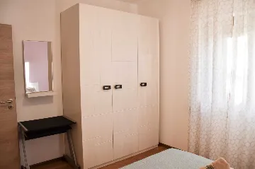 Holiday House for 6 Guests in Rovinj with Garden