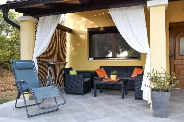 Holiday House for 6 Guests in Rovinj with Garden