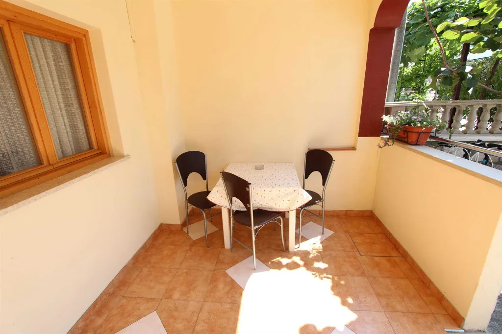 Studio Apartment in Rovinj with Terrace