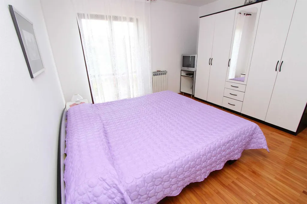 Double Room in Rovinj with Shared Bathroom