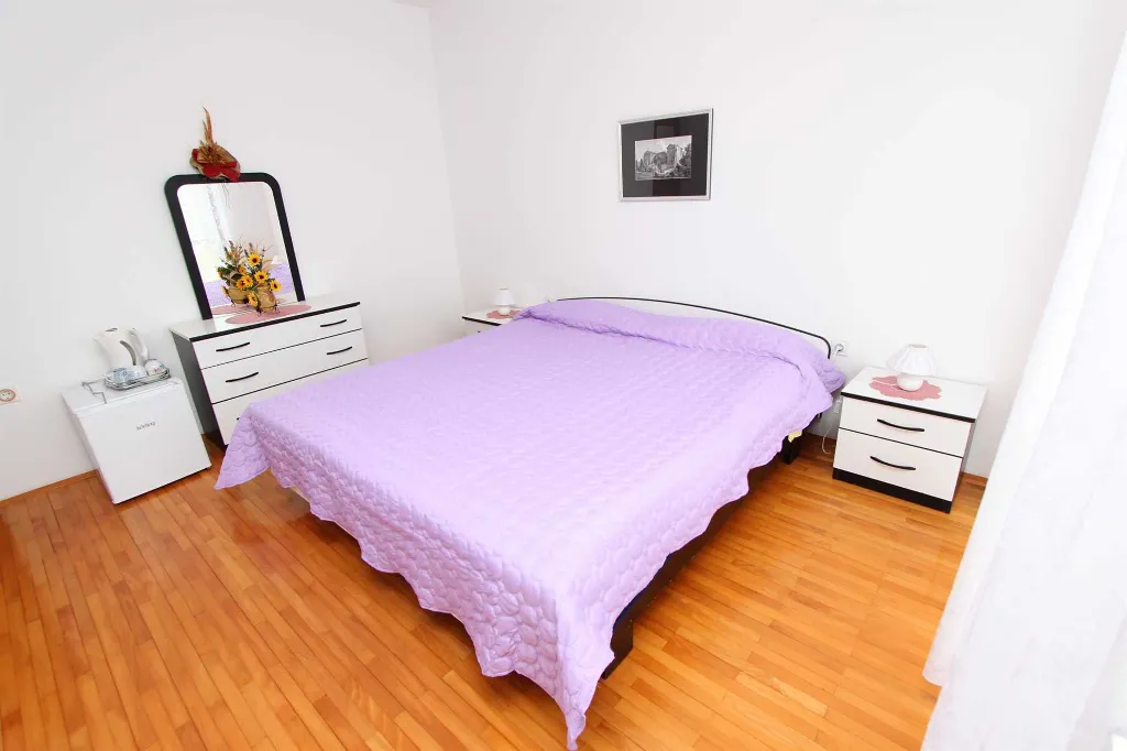 Double Room in Rovinj with Shared Bathroom