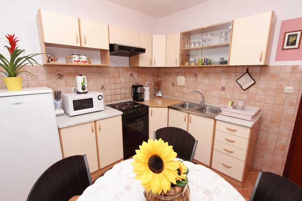 Two-Bedroom Apartment in Rovinj with Terrace