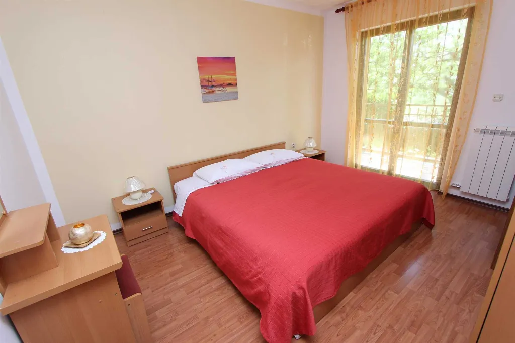 Two-Bedroom Apartment in Rovinj with Terrace