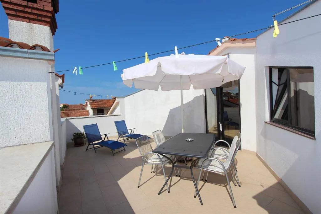 One-Bedroom Apartment with Balcony in Rovinj