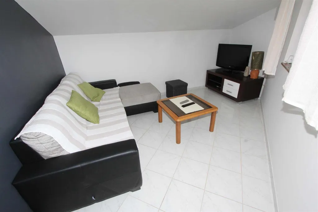 One-Bedroom Apartment with Balcony in Rovinj