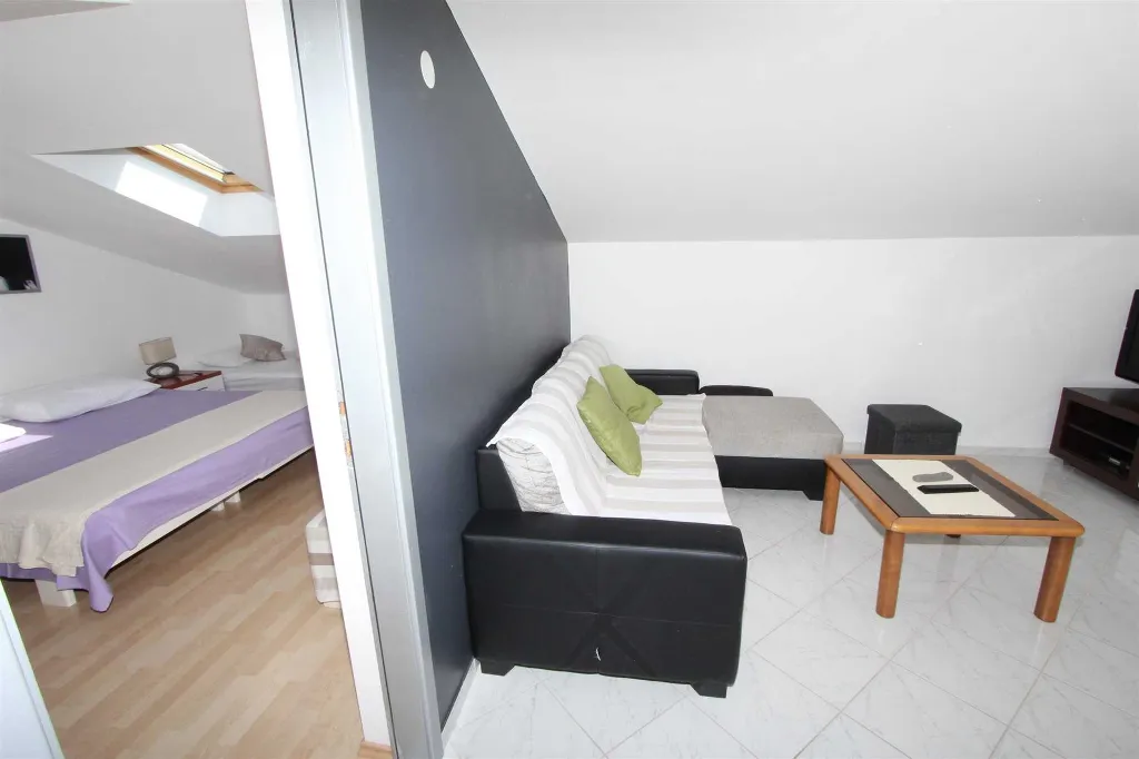 One-Bedroom Apartment with Balcony in Rovinj