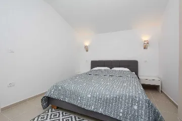 One-Bedroom Apartment in Rovinj for 2–4 Guests