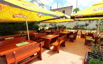 One-Bedroom Apartment in Rovinj for 2–4 Guests