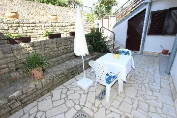 One-Bedroom Apartment in Pula with Terrace