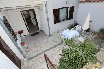 One-Bedroom Apartment in Pula with Terrace