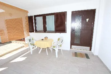 One-Bedroom Apartment in Pula with Terrace