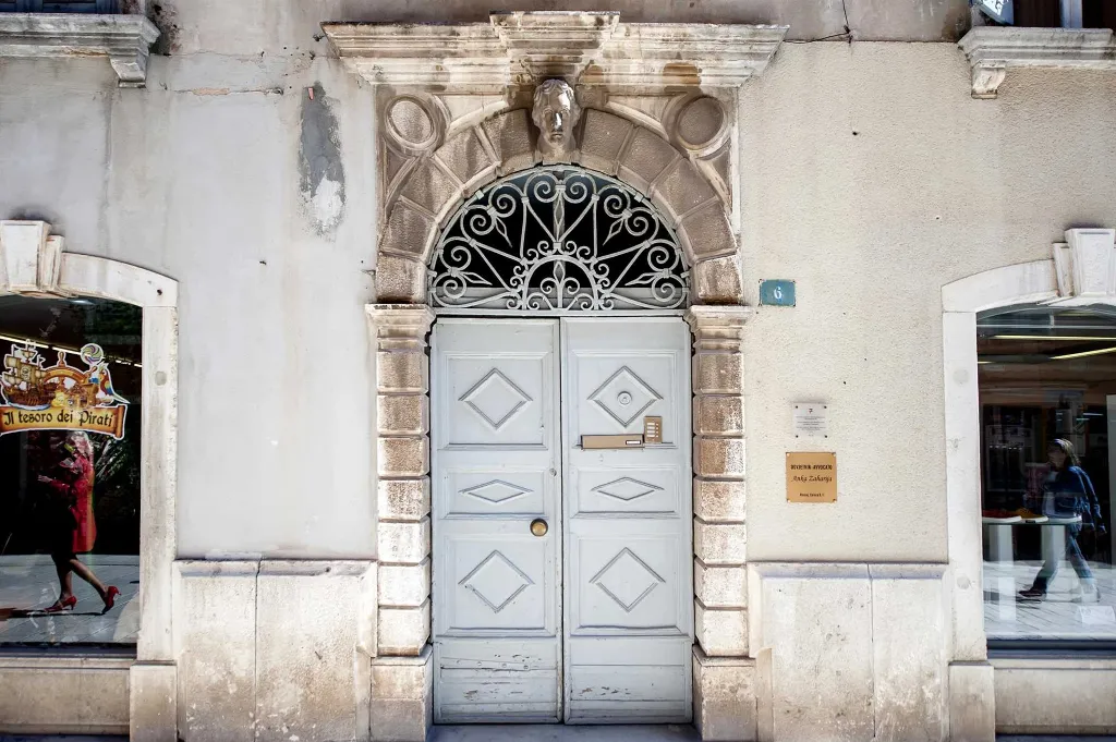 One-Bedroom Apartment in Rovinj City Center