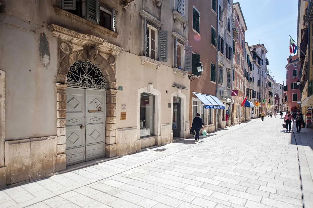 One-Bedroom Apartment in Rovinj City Center