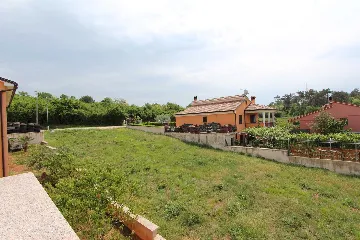 One-Bedroom Apartment in Putini for up to 4 Guests