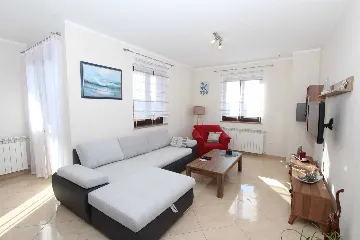 One-Bedroom Apartment in Putini for up to 4 Guests