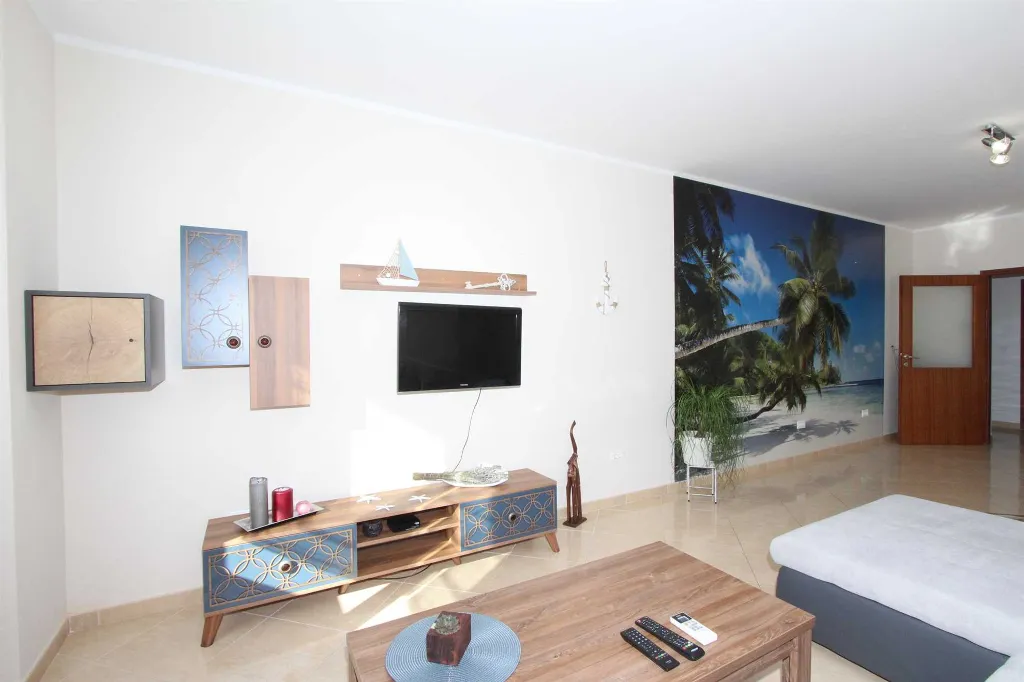 One-Bedroom Apartment in Putini for up to 4 Guests