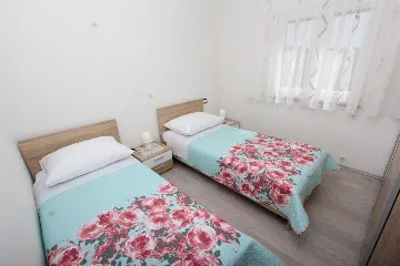 Three-Bedroom Apartment in Rovinj with Parking