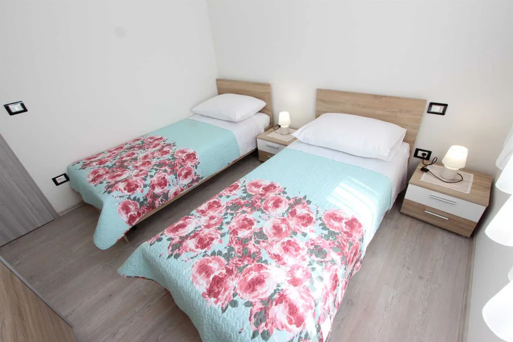 Three-Bedroom Apartment in Rovinj with Parking