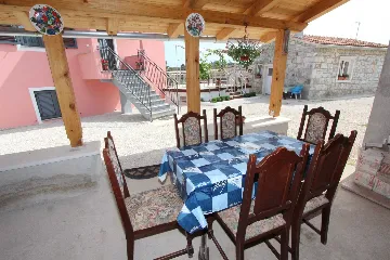 Three-Bedroom Apartment in Rovinj with Parking