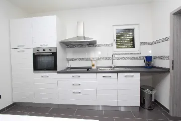 Three-Bedroom Apartment in Rovinj with Parking