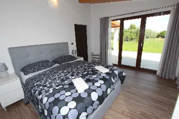 Holiday House for 6 Guests in Rovinj with Garden