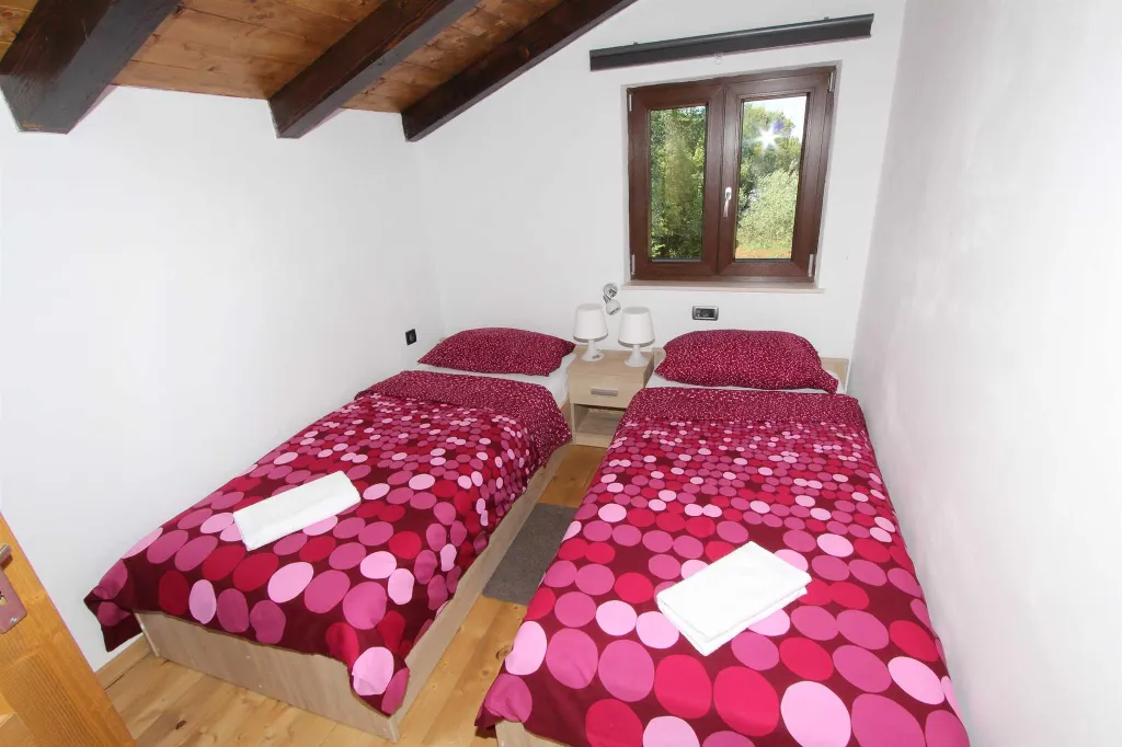 Holiday House for 6 Guests in Rovinj with Garden
