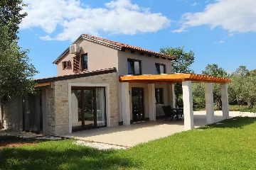 Holiday House for 6 Guests in Rovinj with Garden