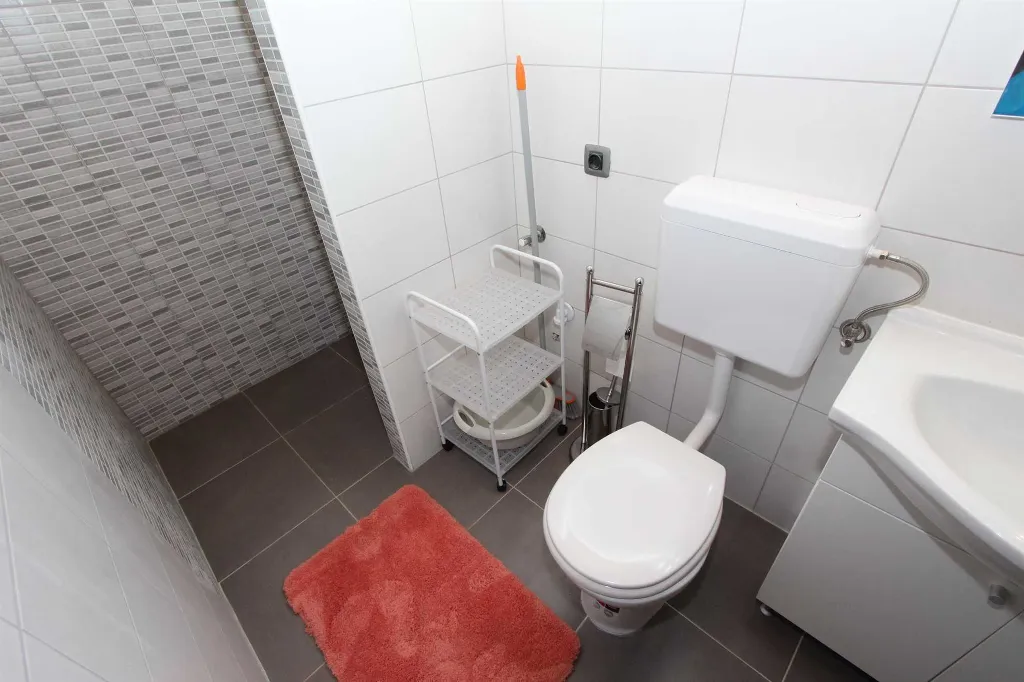 Holiday House for 6 Guests in Rovinj with Garden