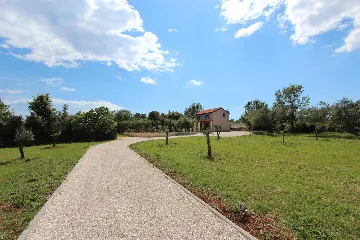 Holiday House for 6 Guests in Rovinj with Garden