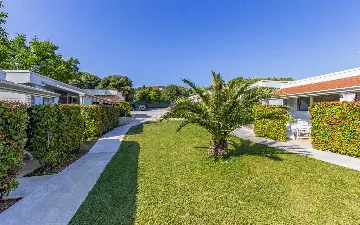 Coastal Retreat Mobile Home, Banjole