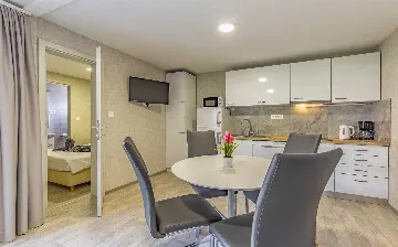 Coastal Retreat Mobile Home, Banjole