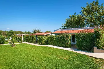 Coastal Retreat Mobile Home, Banjole