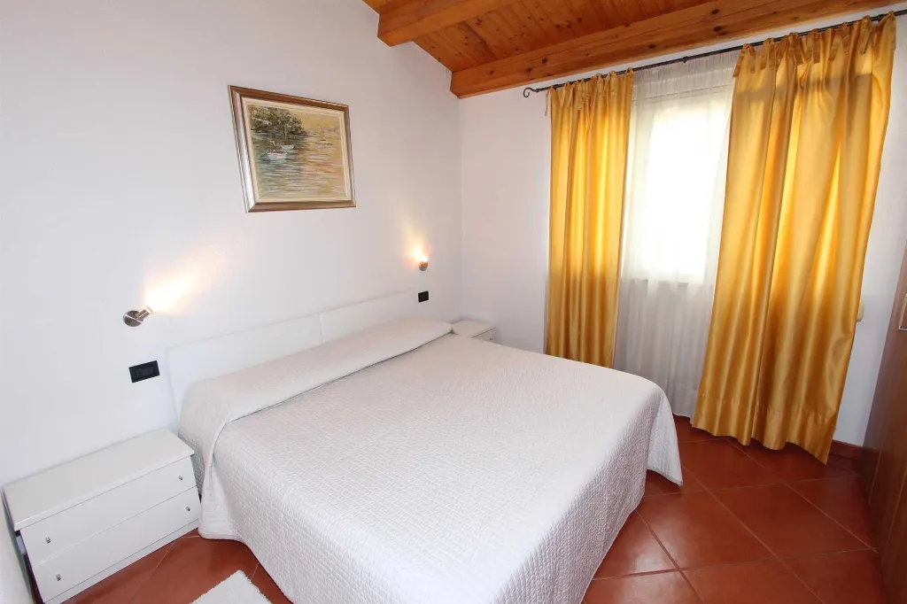 One-Bedroom Apartment with Terrace in Rovinj