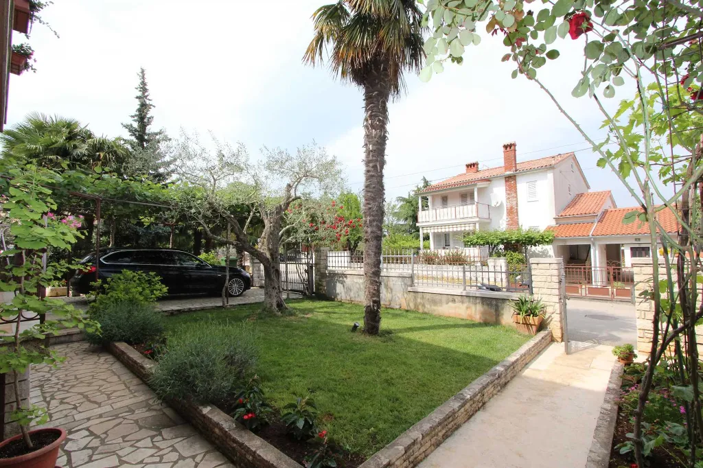 One-Bedroom Apartment with Terrace in Rovinj