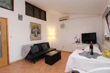 One-Bedroom Apartment in Rovinj for 2-3 Guests