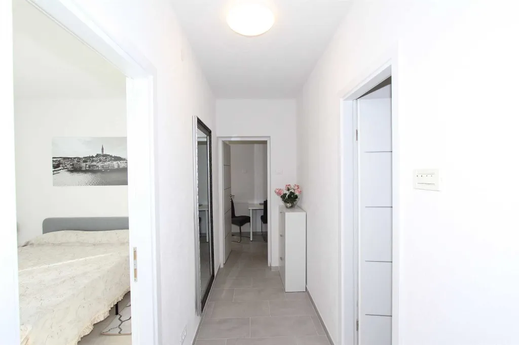 Two-Bedroom Apartment in Rovinj for 3 Guests
