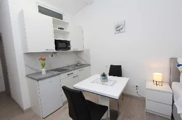 Studio for 2 Guests in Rovinj with Parking