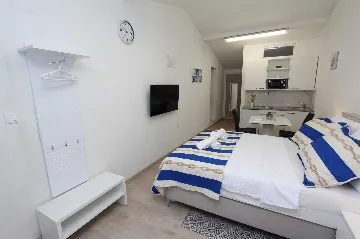 Studio for 2 Guests in Rovinj with Parking