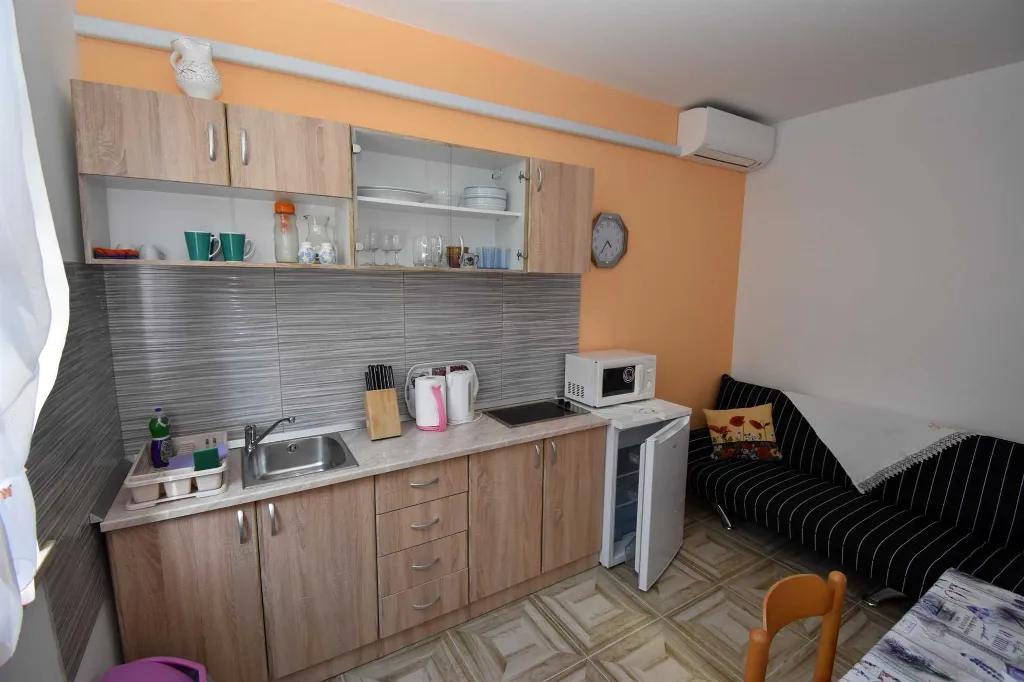 One-Bedroom Apartment for 2 Guests in Rovinj