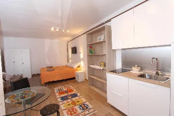 Studio for 2 Guests in Rovinj with Parking